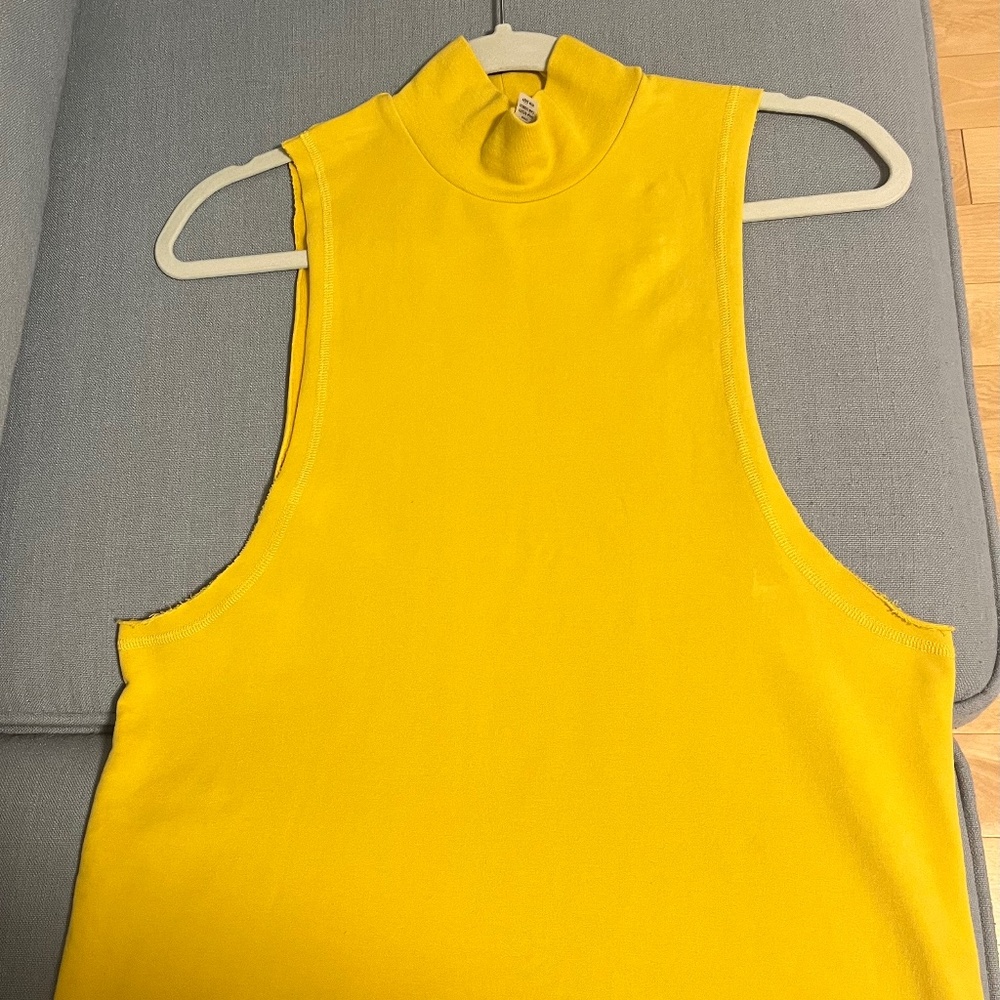 CLEAROUT Alo Yoga sleeveless top XS (mustard) cotton /modal
